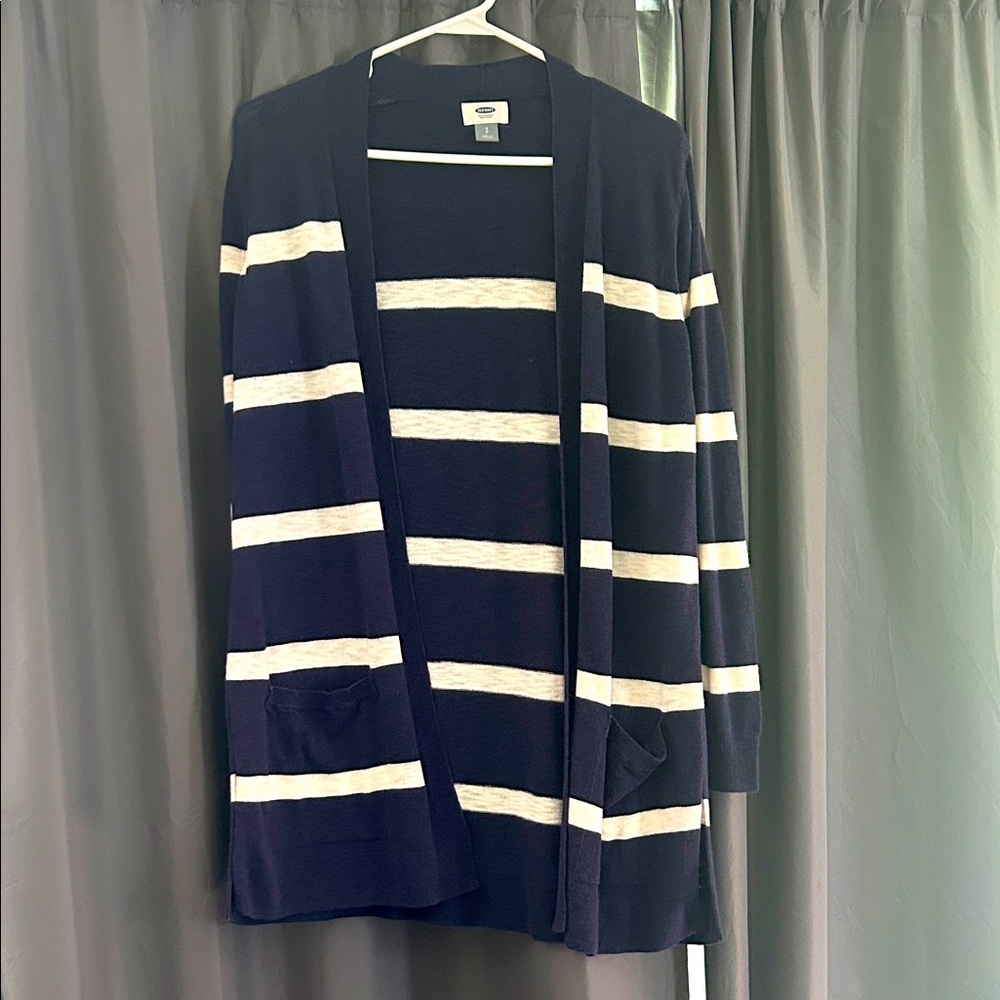 Old Navy Men's Navy and Cream Striped Cardigan